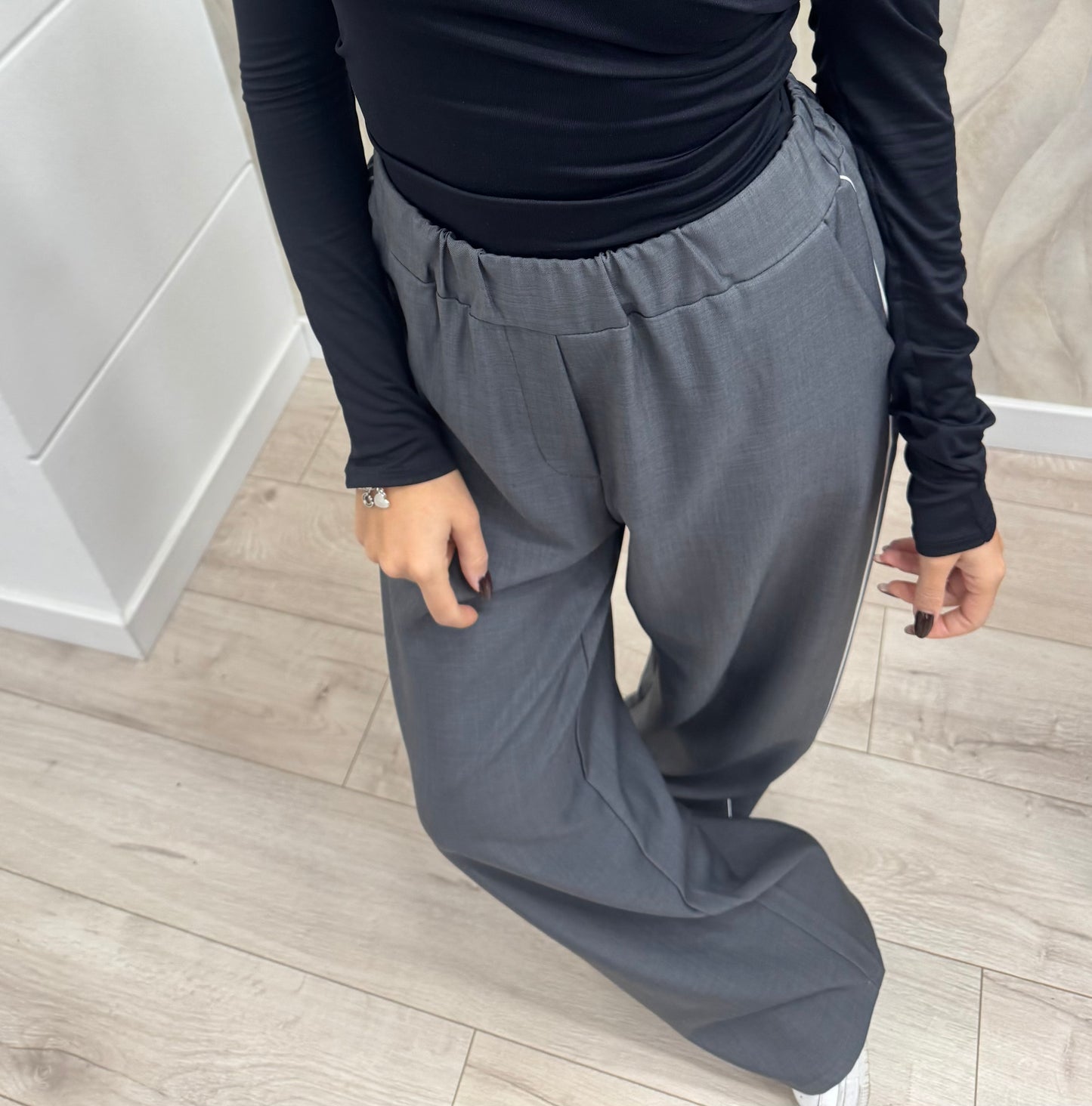 Pantalone largo con cordinato