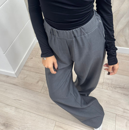 Pantalone largo con cordinato