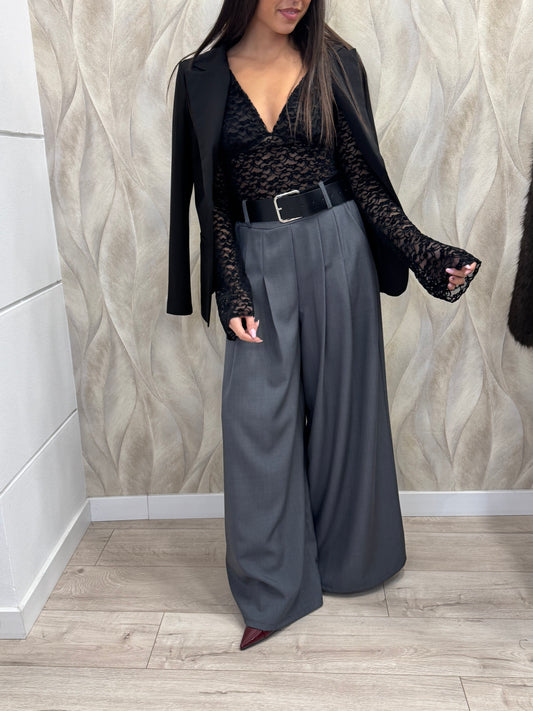 Maglia scollo v pizzo velluto